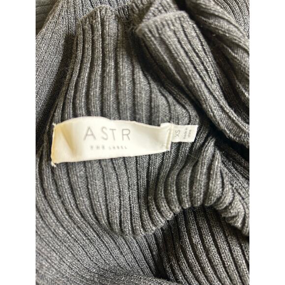 ASTR the Label Cold Shoulder Mock Neck Midi Sweater Dress in Charcoal Size XS - Picture 7 of 7